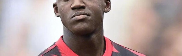 曼联阿莫林下课，梅努或获重用，齐尔克泽未来待定|罗马|罗马诺|科比·梅努|索尔斯克亚|马萨拉_新浪体育_新浪新闻